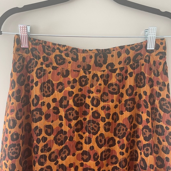 LEOPARD PRINT MAXI SKIRT!! - Picture 6 of 8